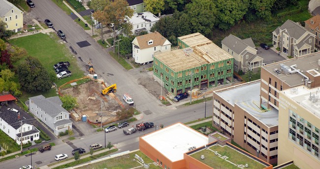 Butternut Crossing in Syracuse, NY - Building Photo - Building Photo