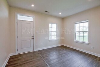 8225 Spiral Dr in Chesterfield, VA - Building Photo - Building Photo