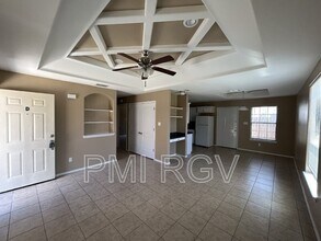 200 W Amy Dr in San Juan, TX - Building Photo - Building Photo
