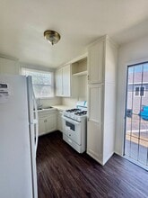 713-715 E Cocoa St in Compton, CA - Building Photo - Building Photo