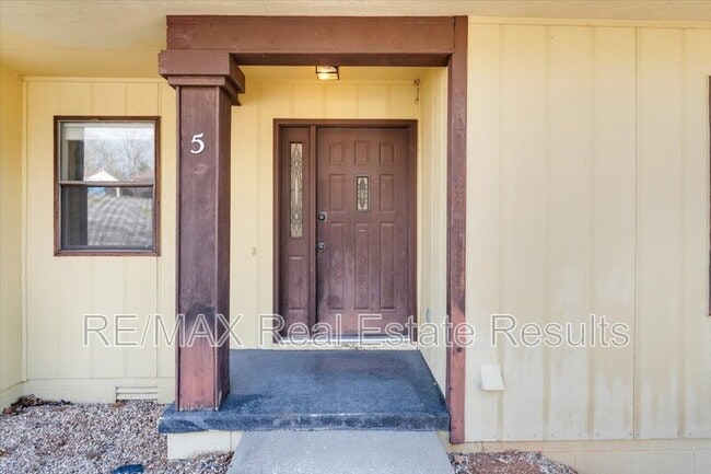 5 Yates Ln in Bella Vista, AR - Building Photo - Building Photo