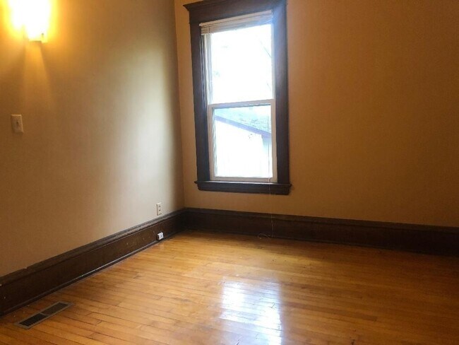 2937-2939 Fremont Ave N in Minneapolis, MN - Building Photo - Building Photo