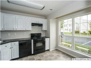 132 Wood Duck Ct in Freehold, NJ - Building Photo - Building Photo