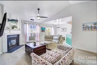 2514 Caprock Ct in Charlotte, NC - Building Photo - Building Photo