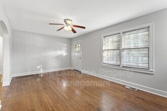 1617 Liberty Rd in Lexington, KY - Foto de edificio - Building Photo