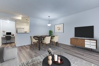 Hills of Aberdeen Apartment Homes in Valparaiso, IN - Building Photo - Building Photo