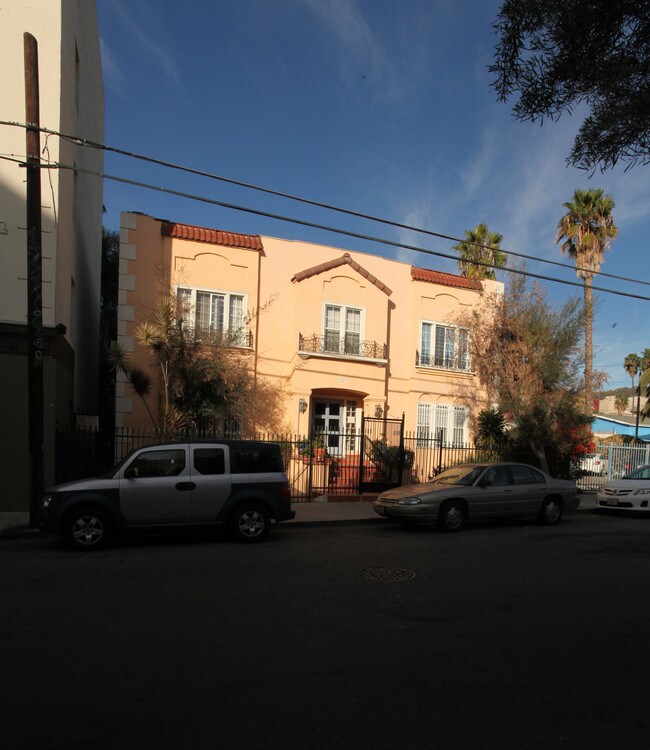 1527 N McCadden Pl in Los Angeles, CA - Foto de edificio - Building Photo