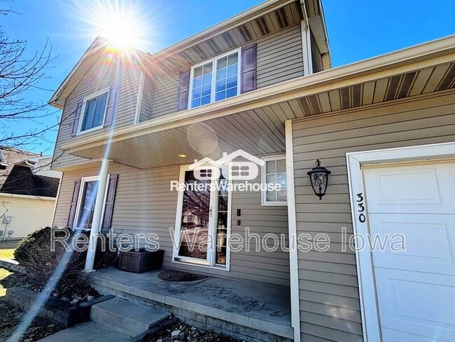 330 NE Cardinal Ln in Waukee, IA - Building Photo - Building Photo