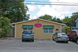 The Hemingway on Tequesta Apartamentos