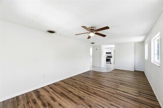 5136 68th St N in St. Petersburg, FL - Building Photo - Building Photo