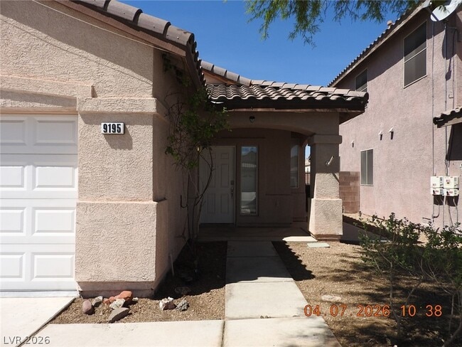 9195 Briarthorne St in Las Vegas, NV - Building Photo - Building Photo