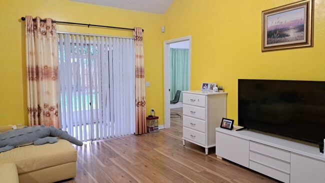 13200 W Newberry Rd, Unit #X137 in Newberry, FL - Building Photo - Building Photo