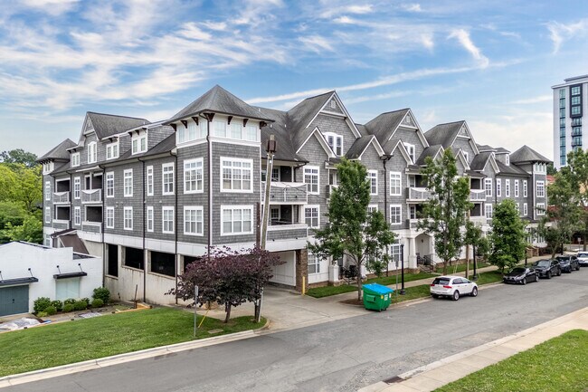 The Tremont in Charlotte, NC - Building Photo - Building Photo