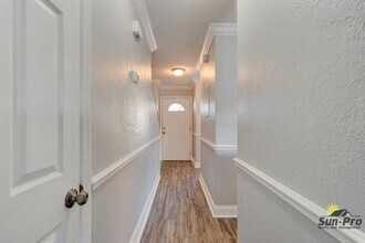 480 Reed Canal Rd in South Daytona, FL - Building Photo - Building Photo