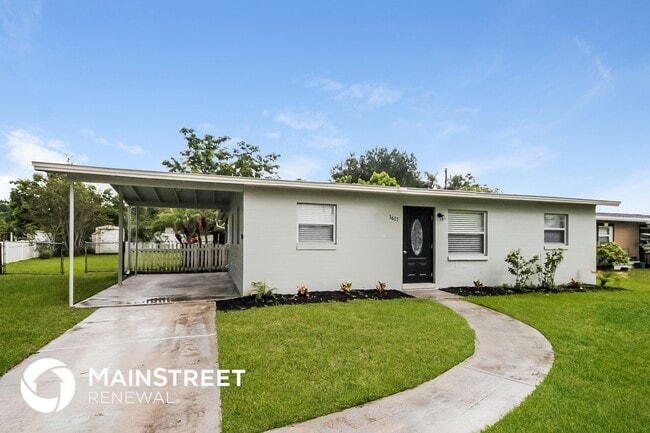 2627 N Beaumont Ave in Kissimmee, FL - Foto de edificio - Building Photo