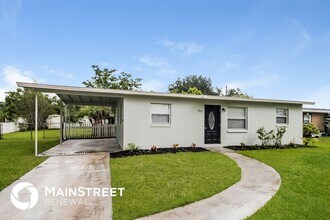 2627 N Beaumont Ave, Unit 3 in Kissimmee, FL - Building Photo - Building Photo