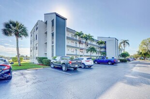 7620 NW 18th St in Margate, FL - Building Photo