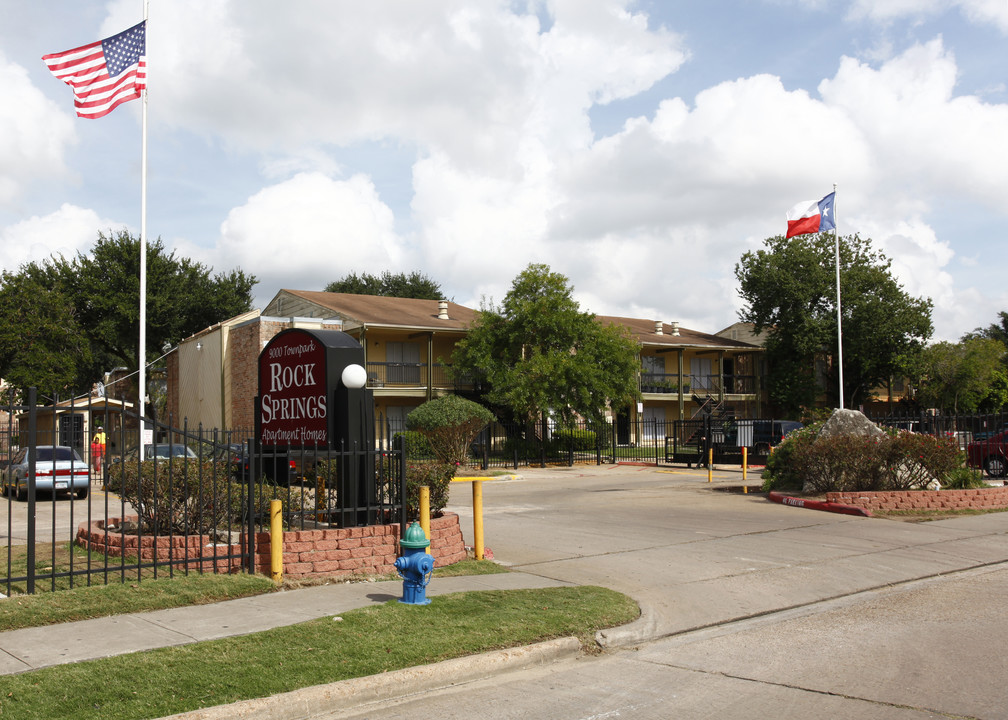 Rock Springs Apartments in Houston, TX - Foto de edificio