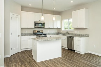 705 Myatt Dr in Wentzville, MO - Building Photo - Building Photo