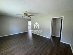4392 Ann Arbor Ln in Memphis, TN - Building Photo - Building Photo