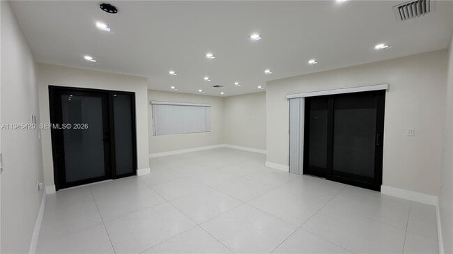 10553 SW 22nd Terrace in Miami, FL - Building Photo - Building Photo