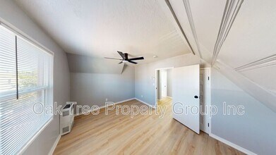 3619-3619 San Leandro St in Oakland, CA - Foto de edificio - Building Photo