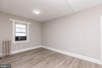 17 2nd Ave in Baltimore, MD - Building Photo - Building Photo