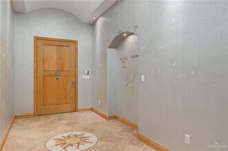 41 N Ware Rd in McAllen, TX - Building Photo - Building Photo