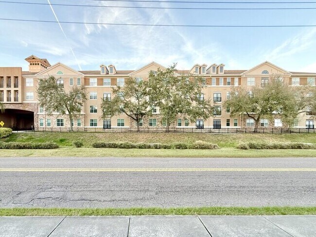 4221 W Spruce St in Tampa, FL - Foto de edificio - Building Photo