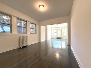 2905 N Bartlett Ave in Milwaukee, WI - Building Photo - Building Photo