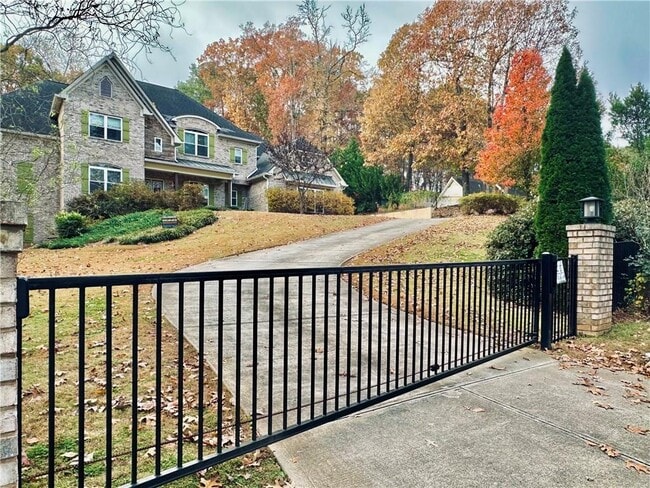 3232 Brookview Rd in Marietta, GA - Building Photo - Building Photo