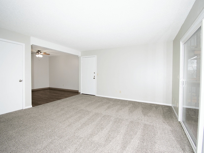 Eastgate Apartments in Wichita, KS - Building Photo - Building Photo