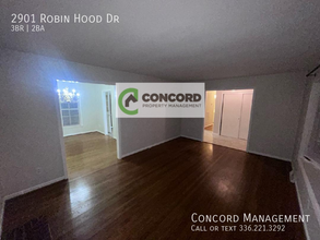 2901 Robin Hood Dr in Greensboro, NC - Foto de edificio - Building Photo