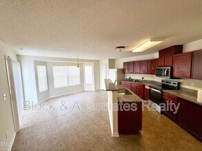 2422 Quarry Ridge Ln in Raleigh, NC - Building Photo - Building Photo