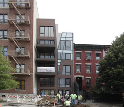 251 S 3rd St in Brooklyn, NY - Building Photo - Building Photo