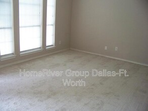 1228 Jessica Ln in Mesquite, TX - Foto de edificio - Building Photo