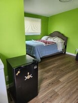 6544 Cerritos Ave in Long Beach, CA - Building Photo