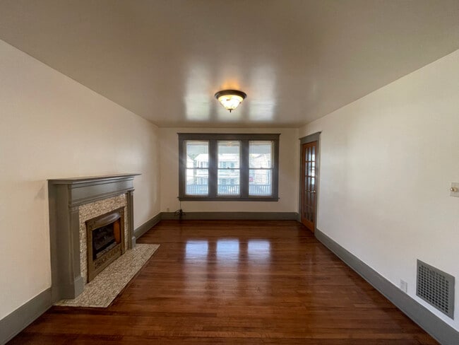 32 Kenyon Ct in Utica, NY - Building Photo - Building Photo