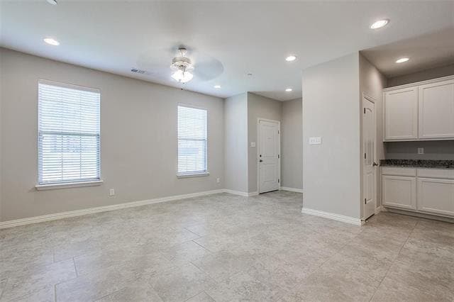 1946 Timber Oaks Dr in Garland, TX - Building Photo - Building Photo