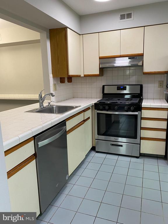157 Bradford Ct in Mount Laurel, NJ - Building Photo - Building Photo
