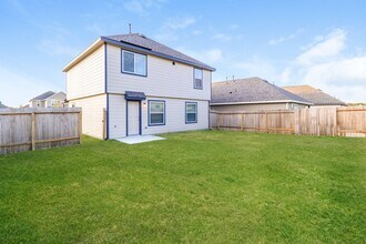 2410 Flathead Dr in Conroe, TX - Building Photo - Building Photo