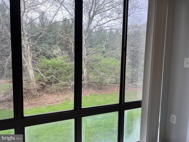 8141 Needwood Rd in Derwood, MD - Building Photo - Building Photo