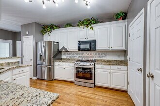 1024 Belcor Dr in Spring Hill, TN - Building Photo - Building Photo