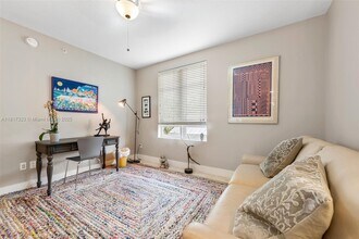 3540 Main Hwy in Miami, FL - Building Photo - Building Photo