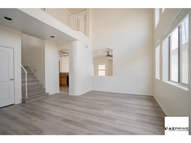 property at 1818 N 106th Ln
