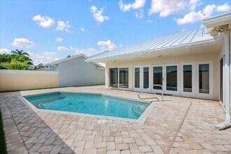 180 Ridge Rd in Jupiter, FL - Building Photo - Building Photo