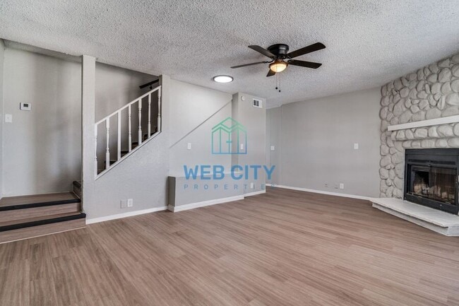 204 Alexandria St in Mesquite, TX - Building Photo - Building Photo