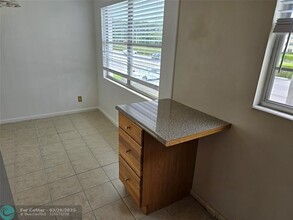 99 Fanshaw C in Boca Raton, FL - Foto de edificio - Building Photo