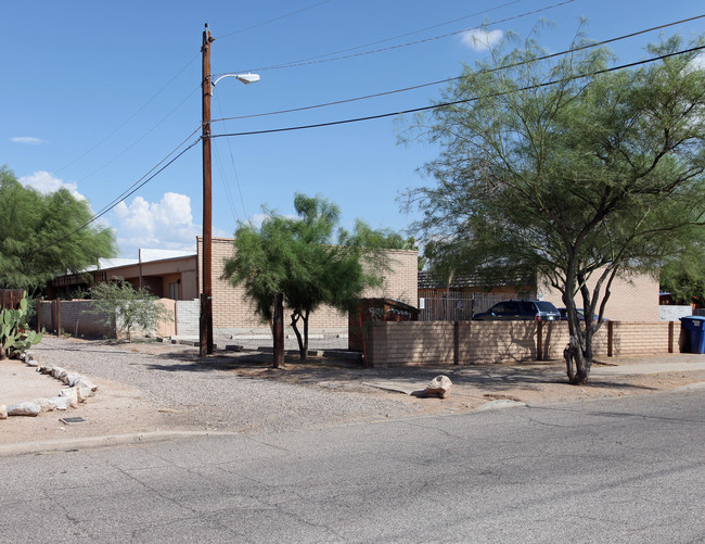 3828-3842 N Park Ave in Tucson, AZ - Building Photo - Building Photo