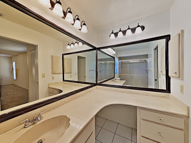 property at 5025 79th Ave Dr E